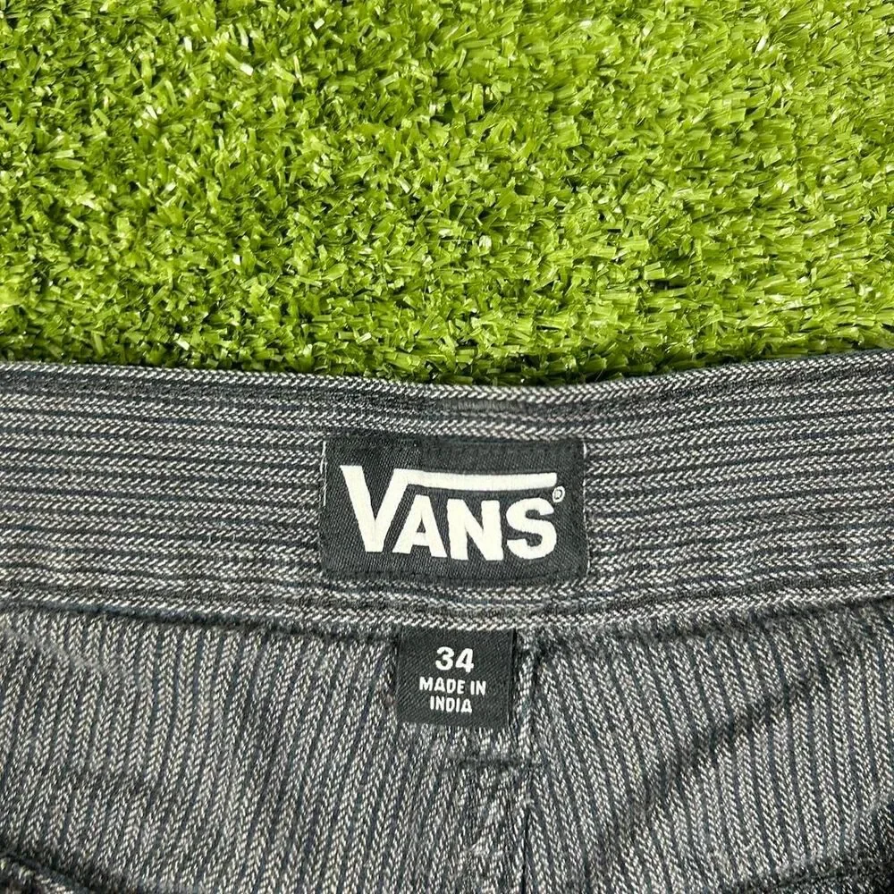 Vans Men's Grey and Black Shorts